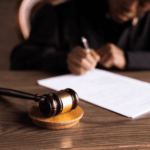 What Percentage Does a Lawyer Get for Settling an Estate